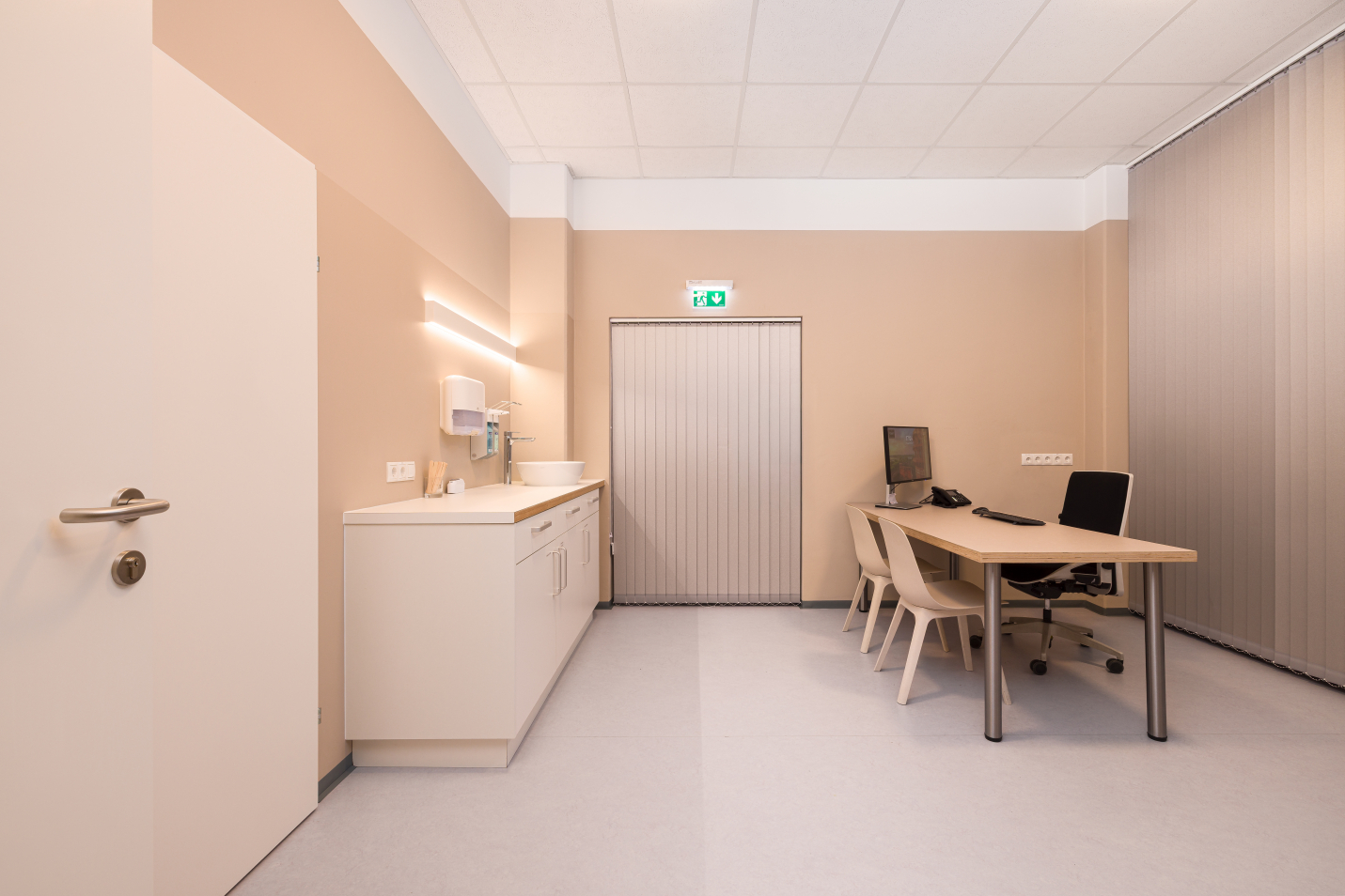 Warte Bereich Praxis O-Dorf